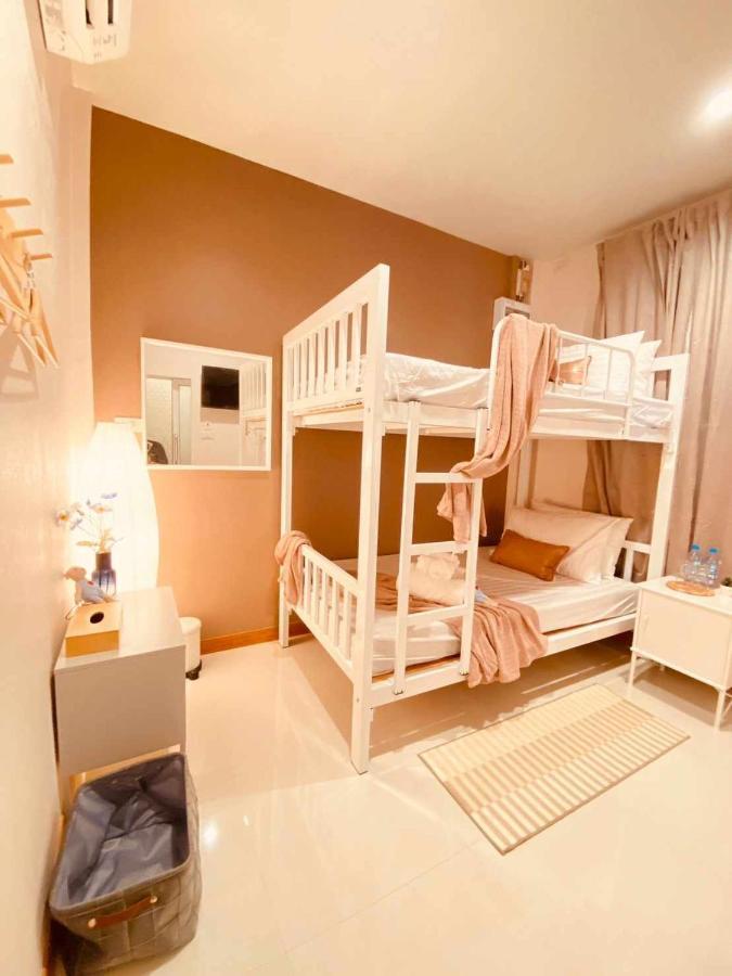 Por Poshtel Kanchanaburi Exterior foto